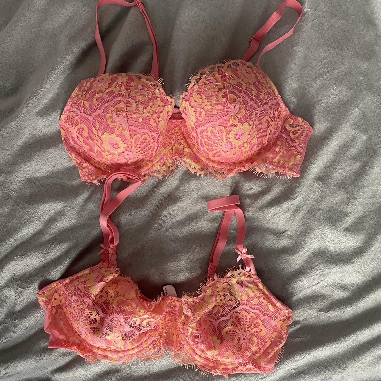 Floral Wireless Bra from PINK by VS 🌺 - Size 32D - - Depop