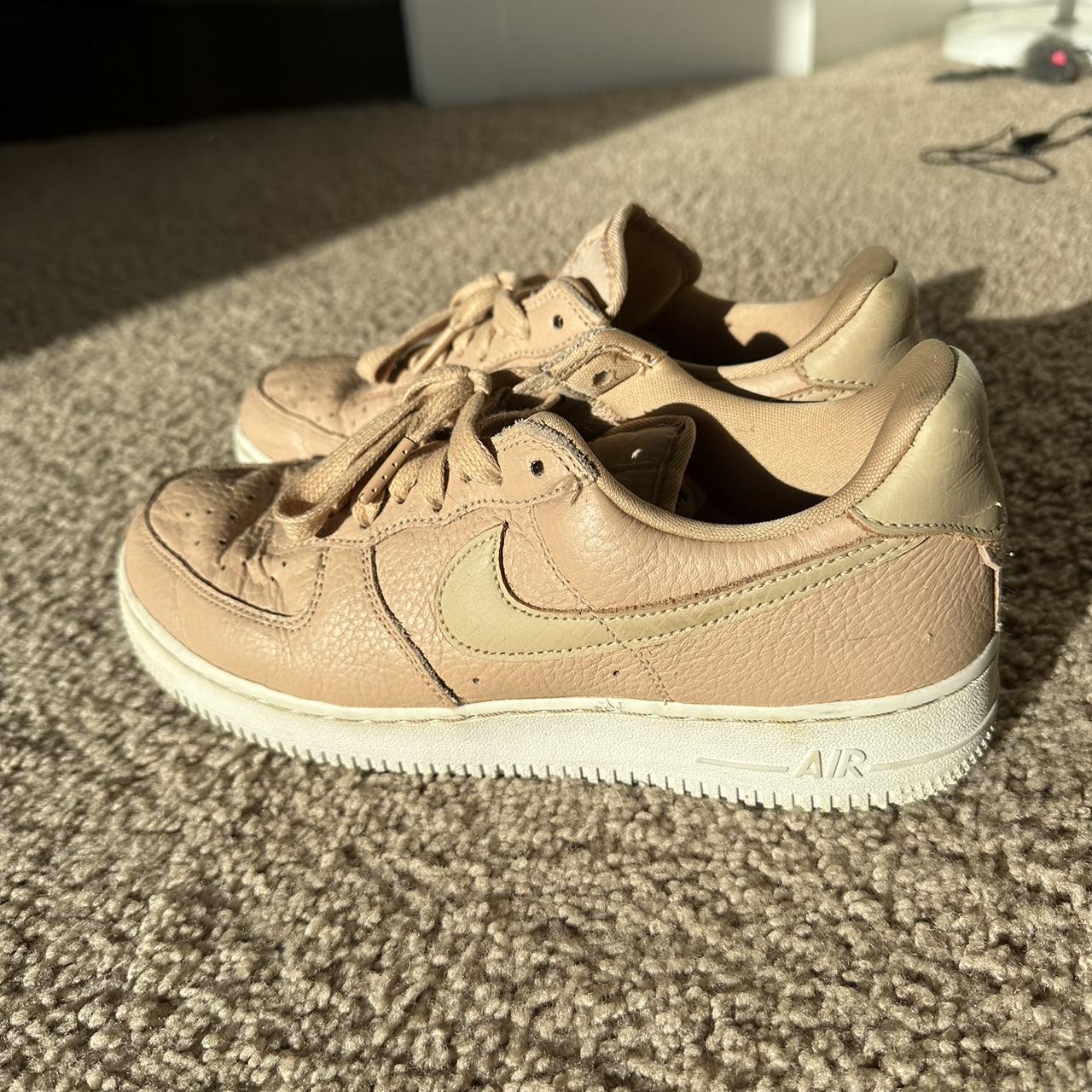 Peach colored outlet nikes