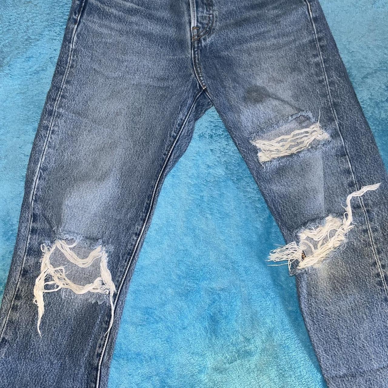 Size 25” Levi’s Jeans I can’t ship this item out... - Depop