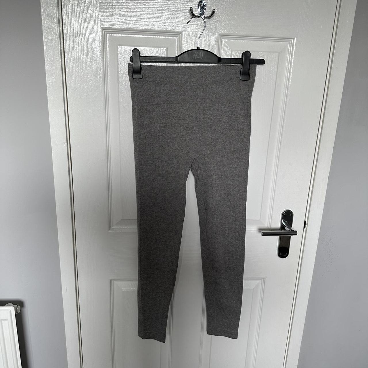 Primark Women’s Grey Ribbed Workout Bra/Legging Set... Depop