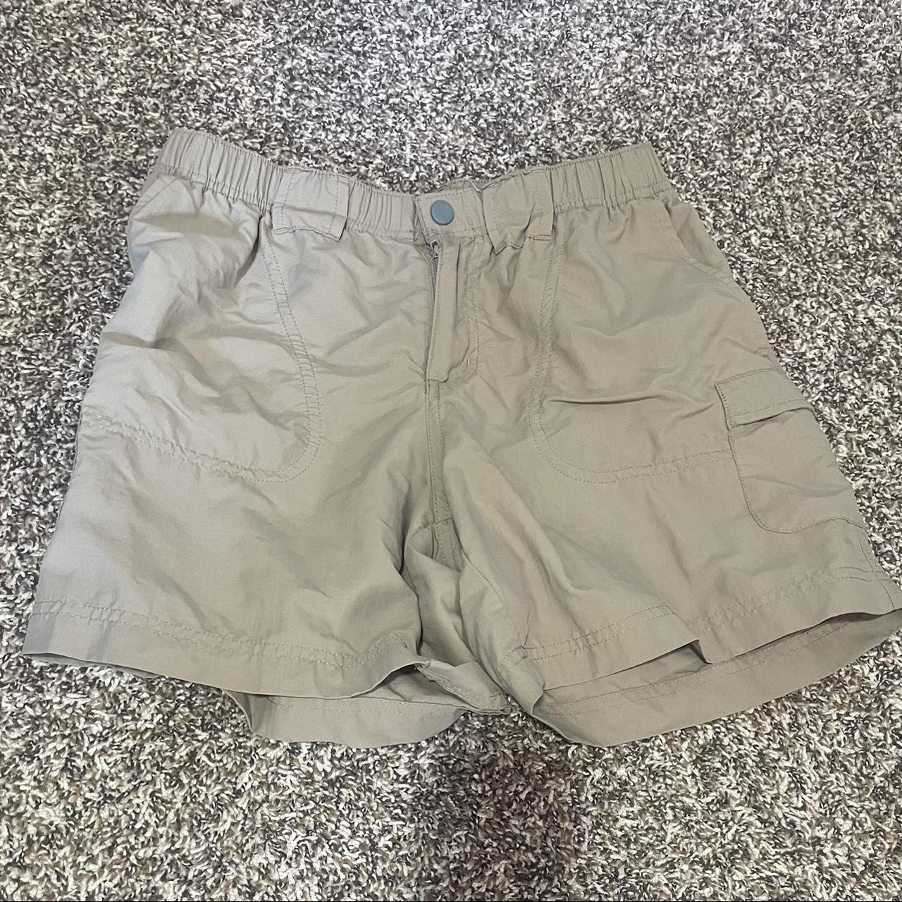 Columbia hiking/fishing shorts🫒 Xxxl - Depop