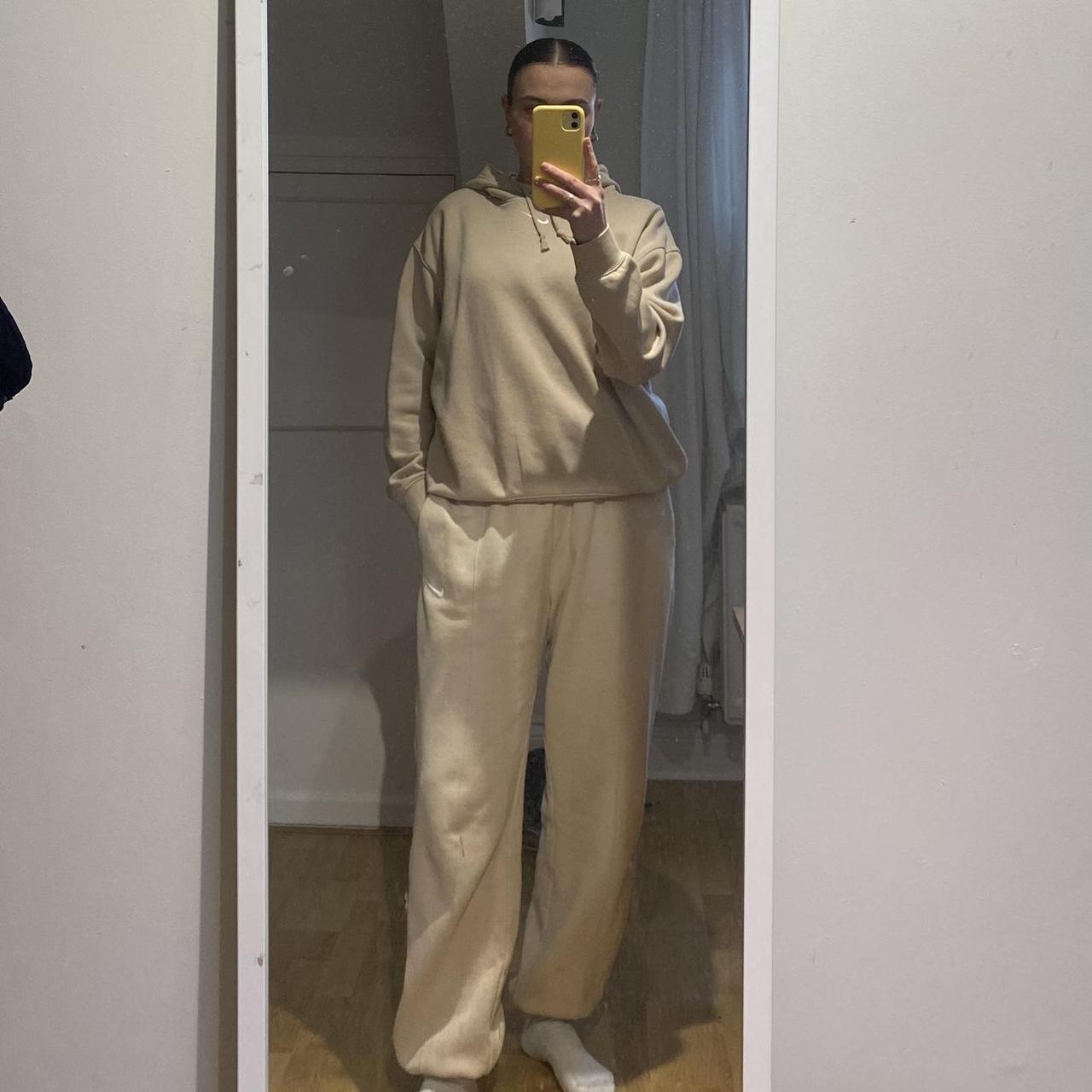 Nike Swoosh Tracksuit Sand Size S but fits M,