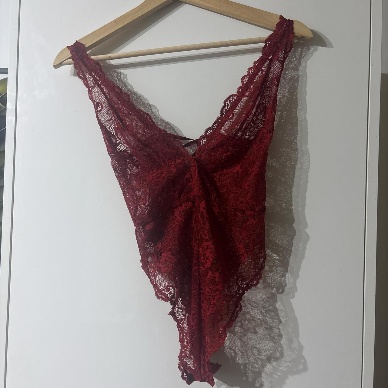 item listed by isabellephoebee