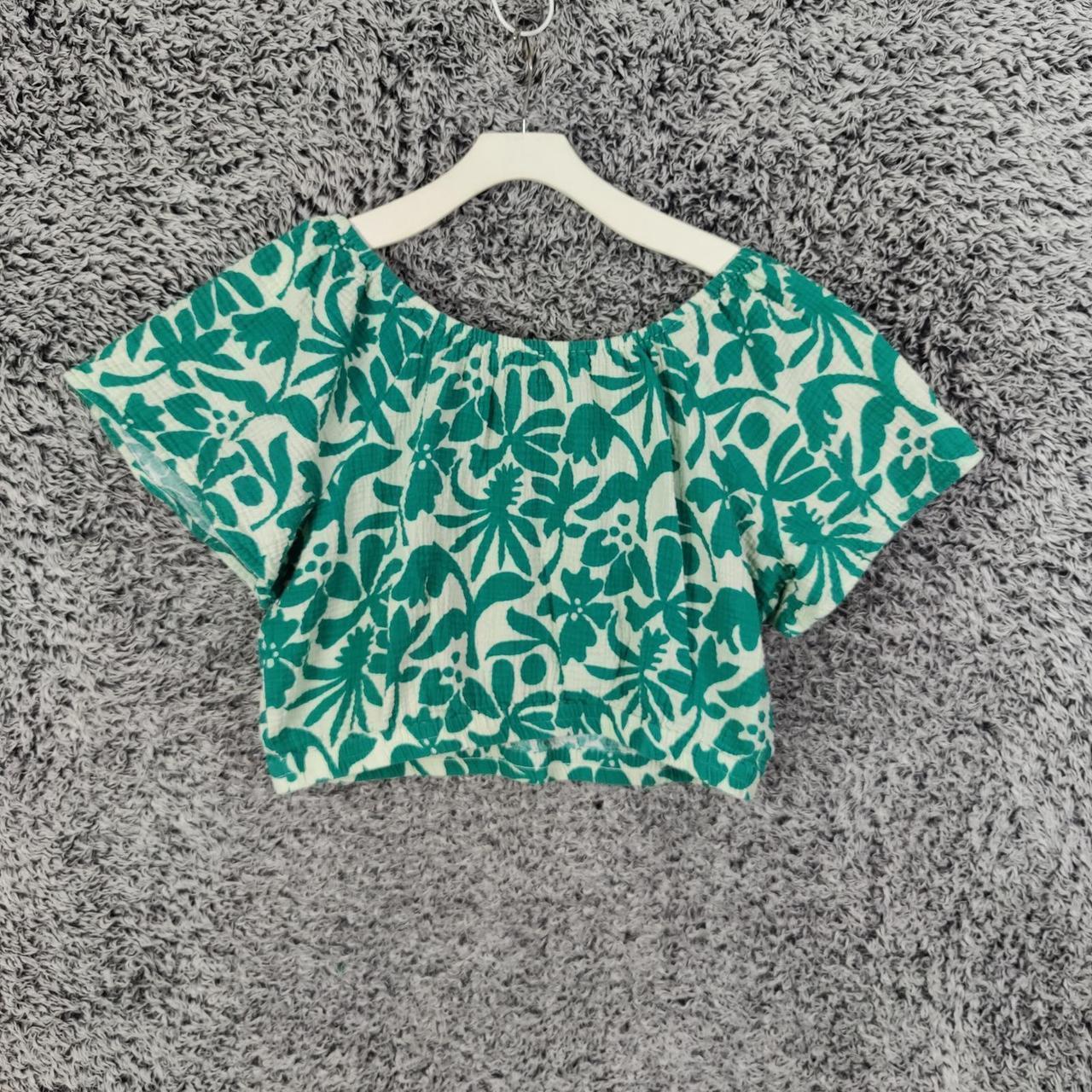 Preloved Women's Crop top - Green/White - XL – Ma… - image 3