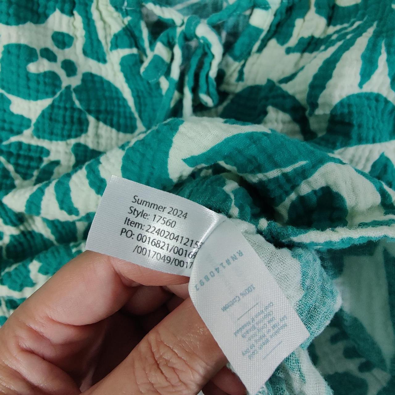 Preloved Women's Crop top - Green/White - XL – Ma… - image 7