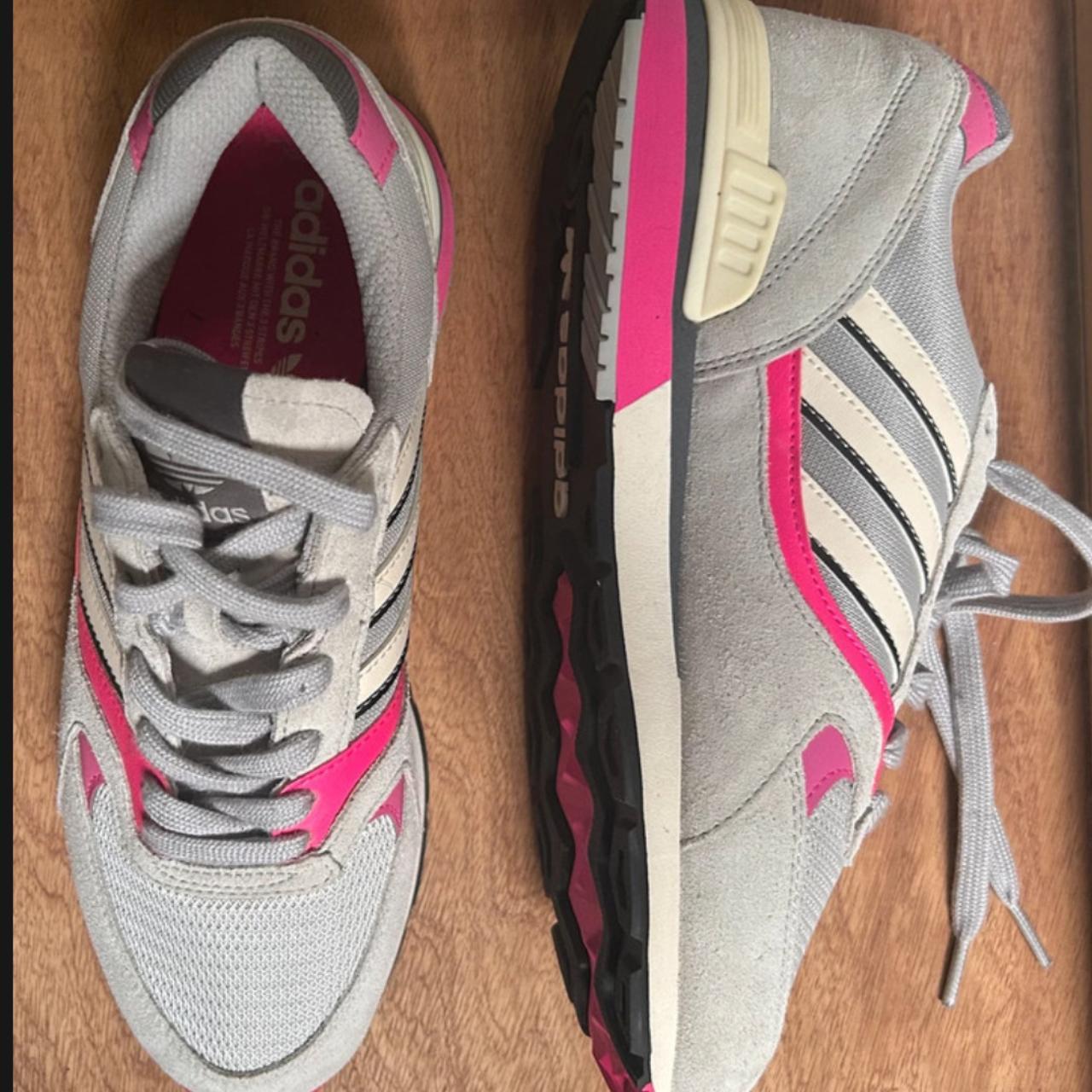 Grey adidas trainers hot sale with pink stripes