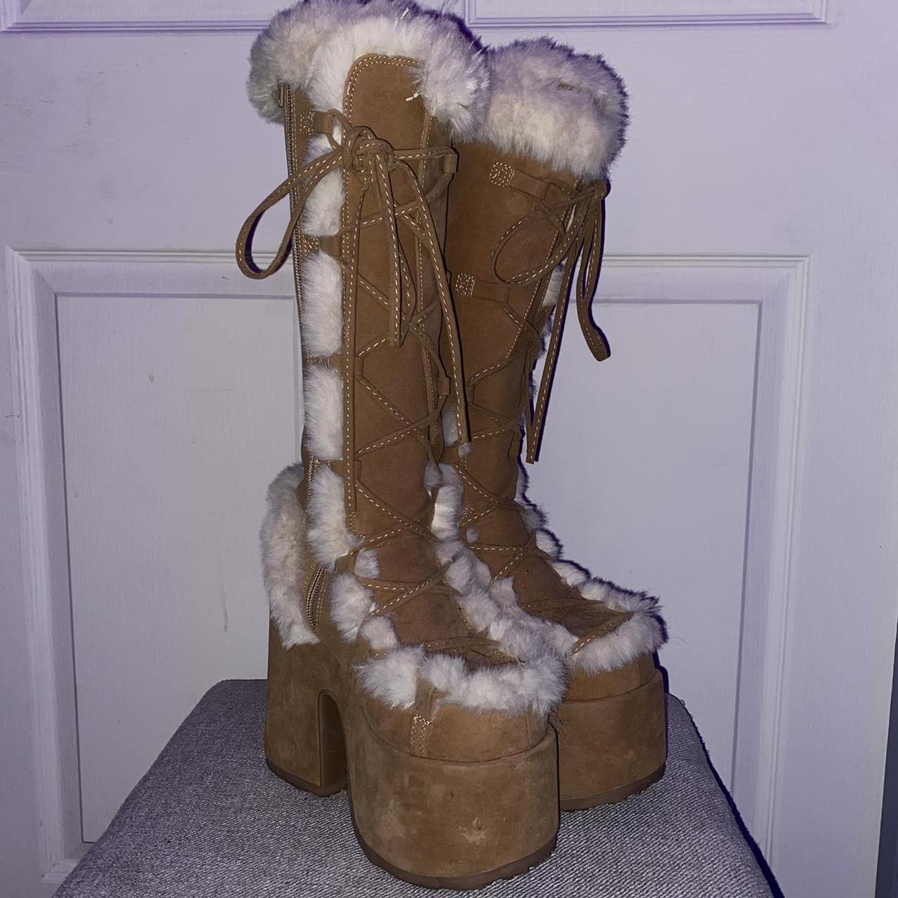 demonia camel tan