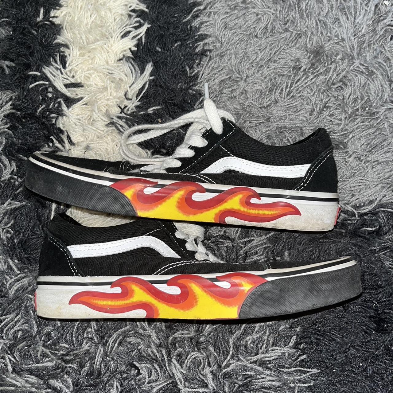 Flame cut out shop old skool vans