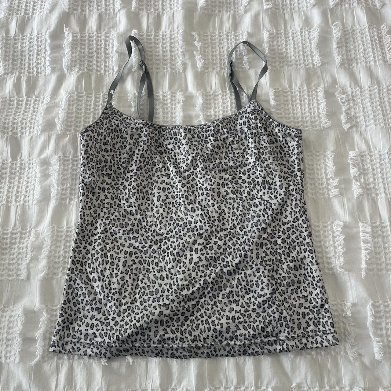 Leopard print singlet - Depop