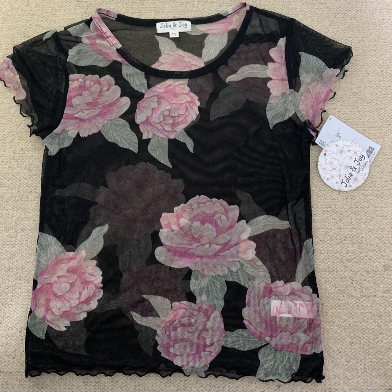 Women's Black and Pink Tshirt Depop