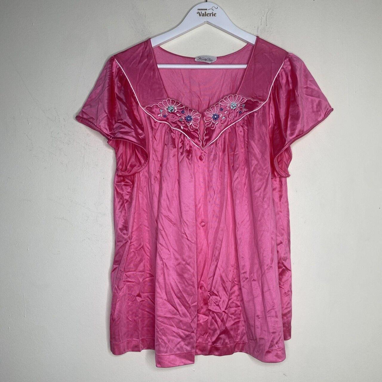 item listed by fashionvalerie