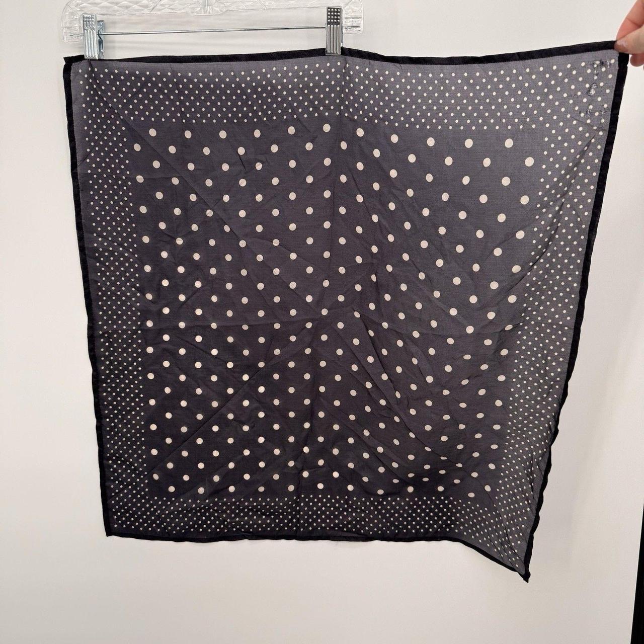 item listed by fashionvalerie