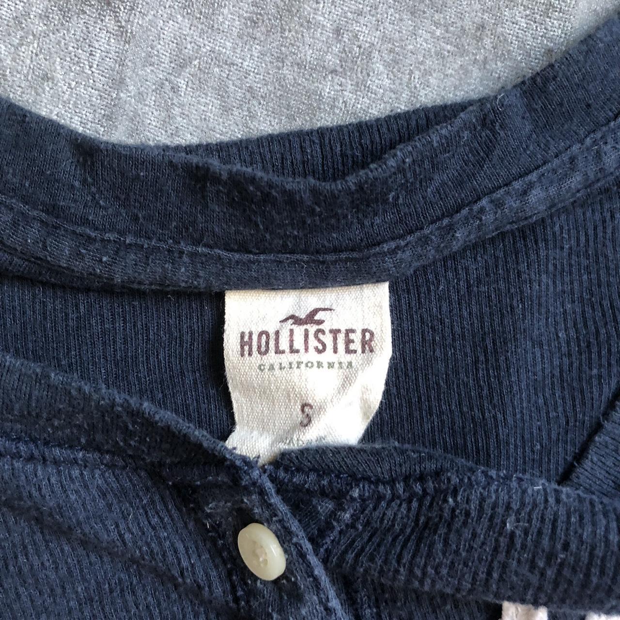 vintage hollister henley tee adorable, still in... - Depop