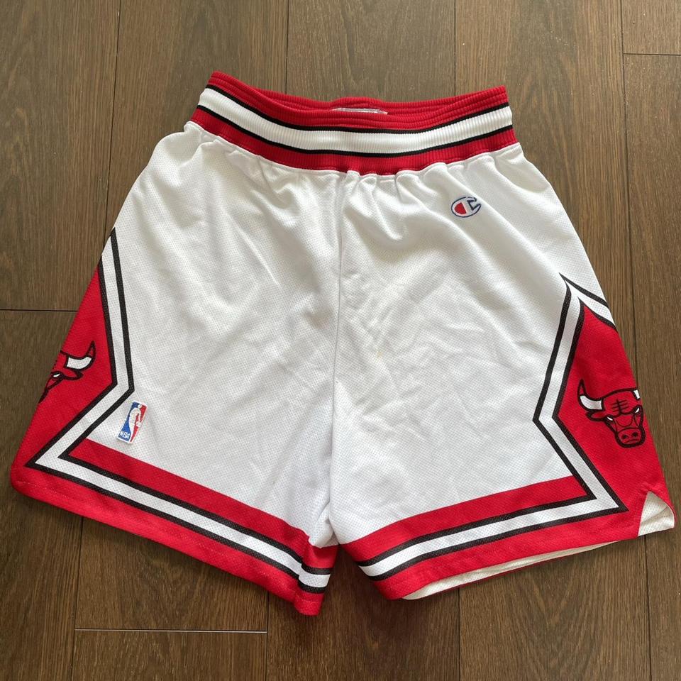 Champion chicago hot sale bulls shorts