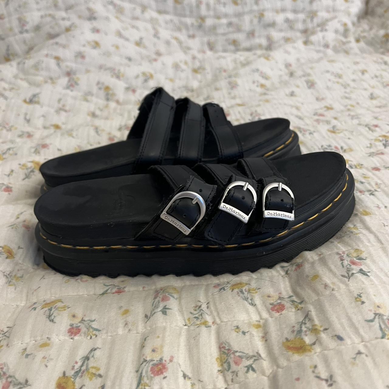 dr martens redfin sandals
