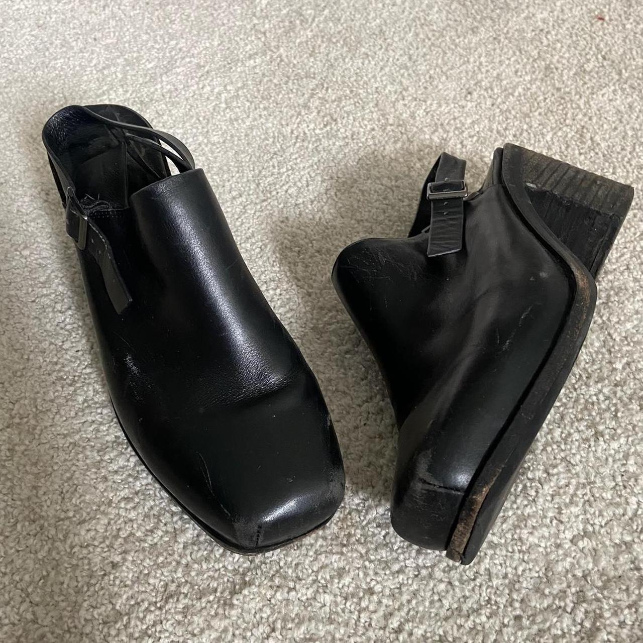 leather clog shoes