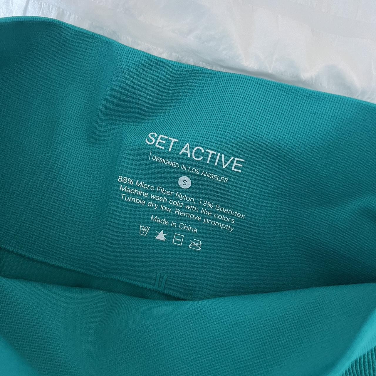 set active turquoise matching set, top is a size - Depop