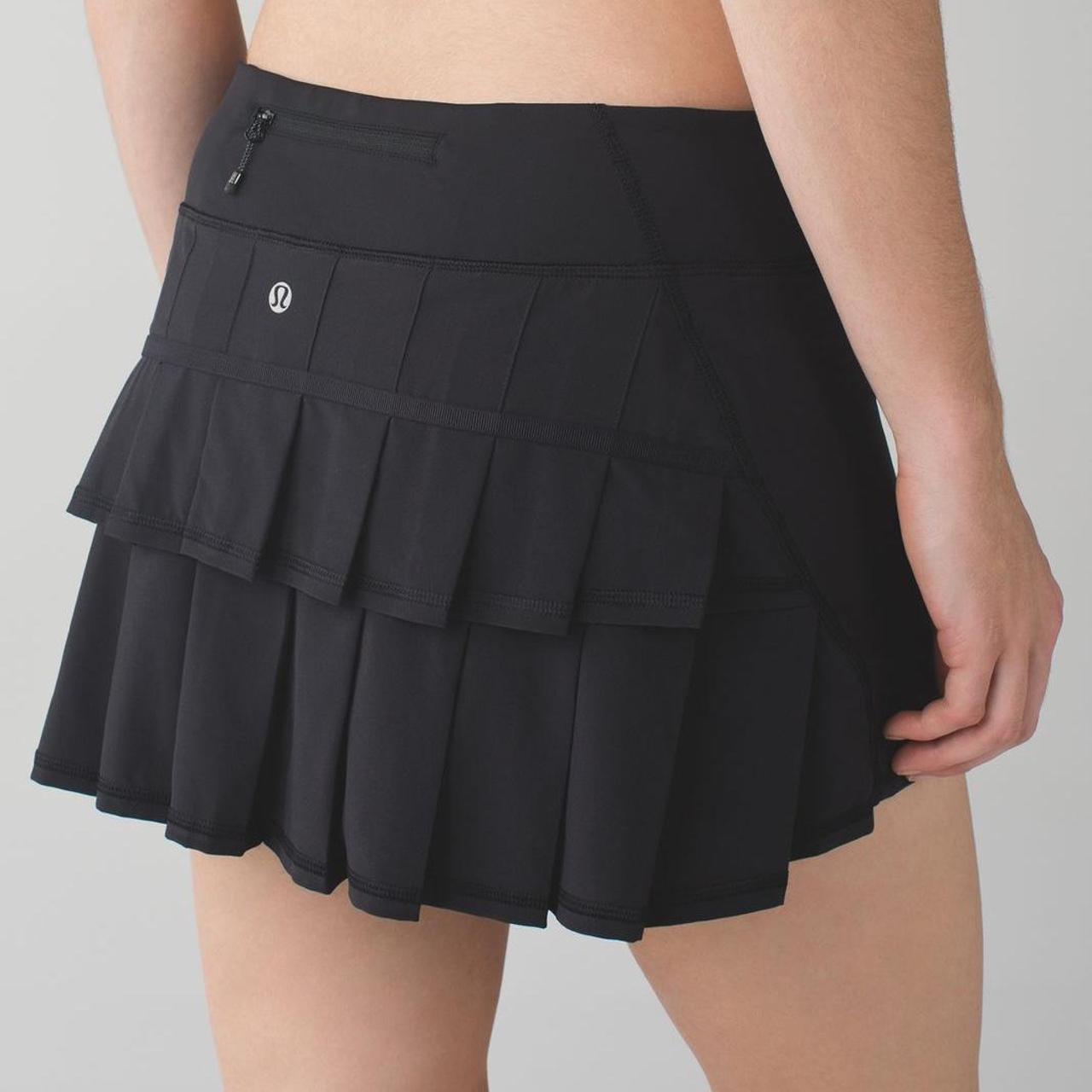 Lululemon Run Pace Setter Skirt in Black, Gently