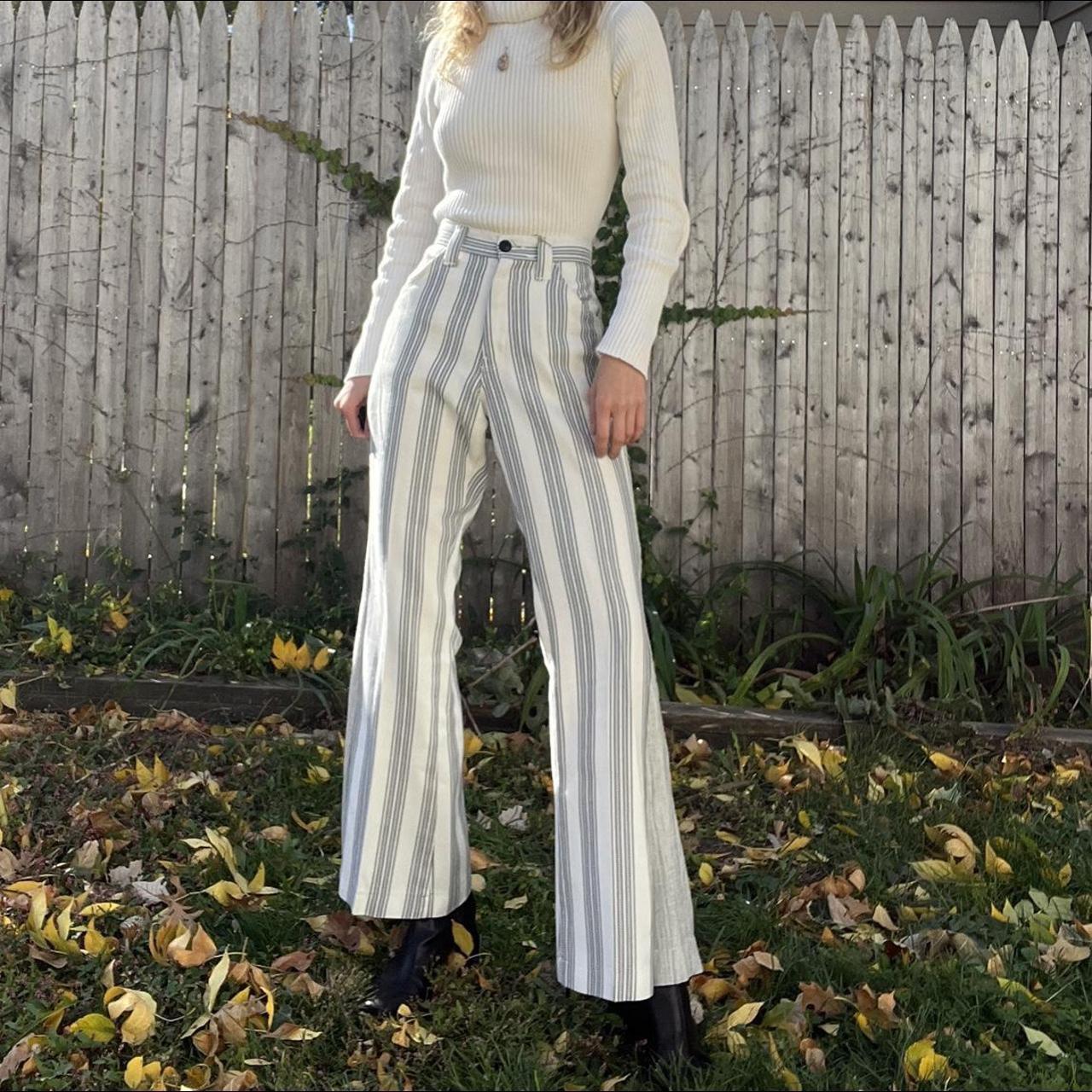 70s vintage bell bottom flare pants, Brand is...