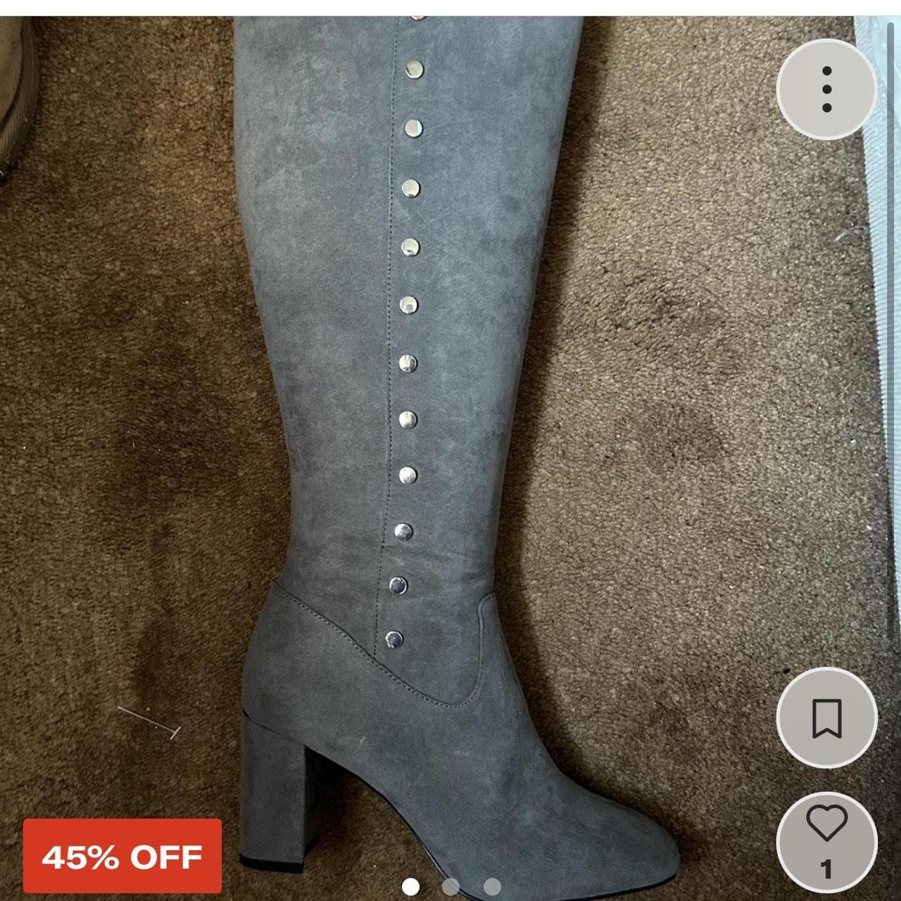 item listed by nicolacam3