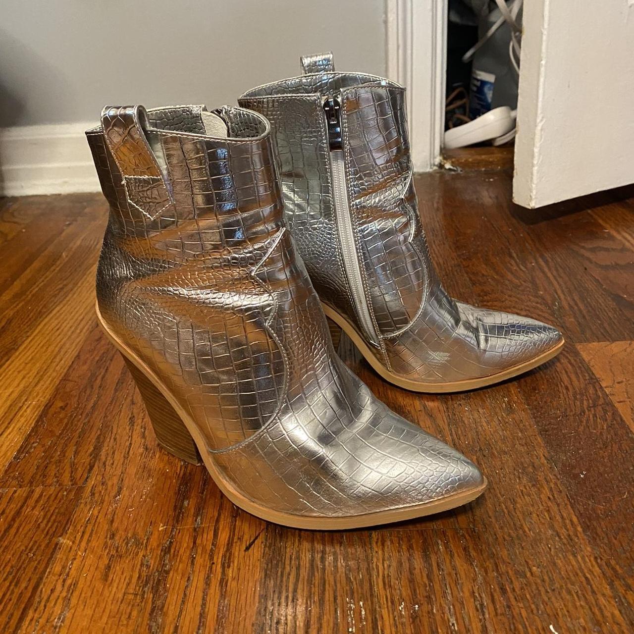 Fendi silver outlet cowboy boots