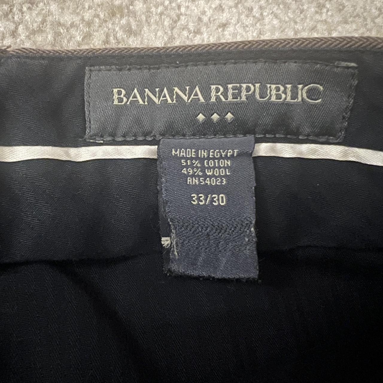 Banana Republic Men’s Pant size 33/30 dark brown color - Depop