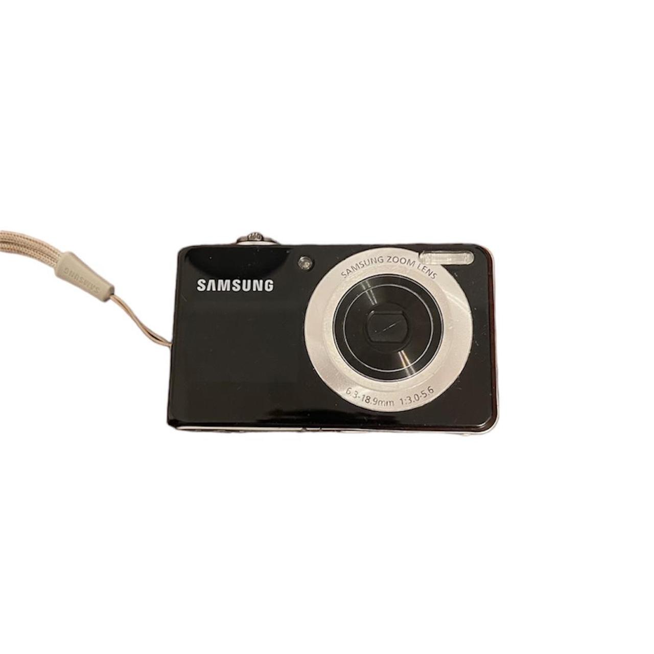 Samsung DualView Tl205 Digital camera... Depop