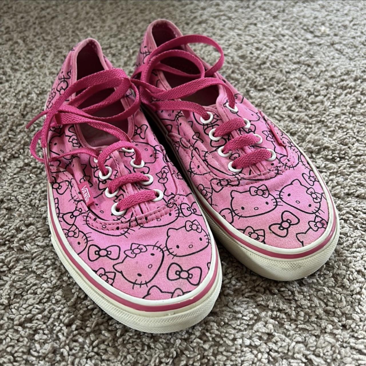 Womens hello 2024 kitty vans