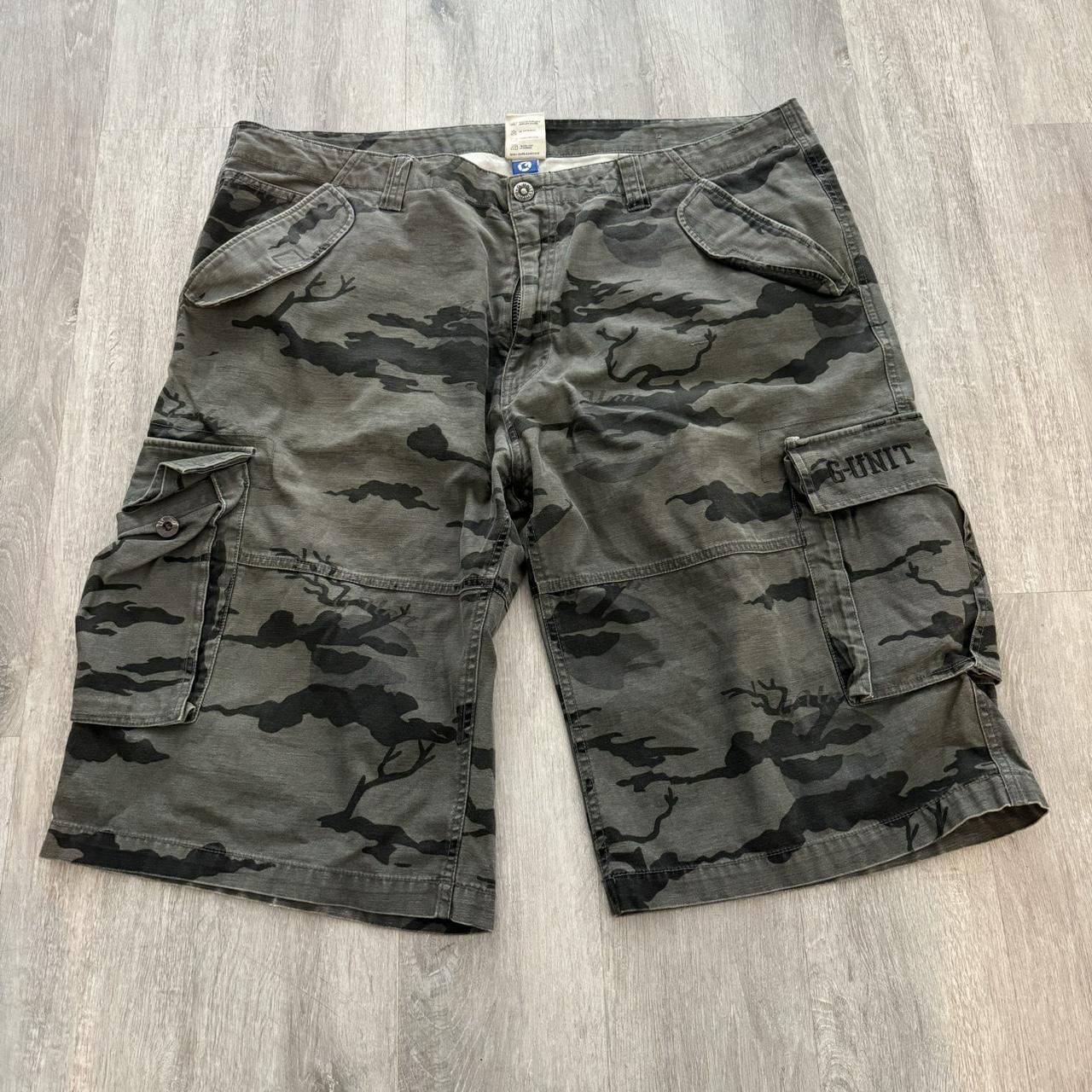 Vintage Gorilla G UNIT Shorts Mens 42 Camo Cargo... - Depop