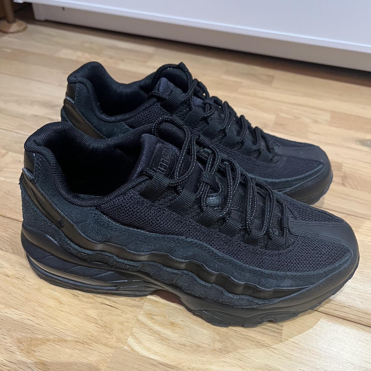 nike 95 black womens