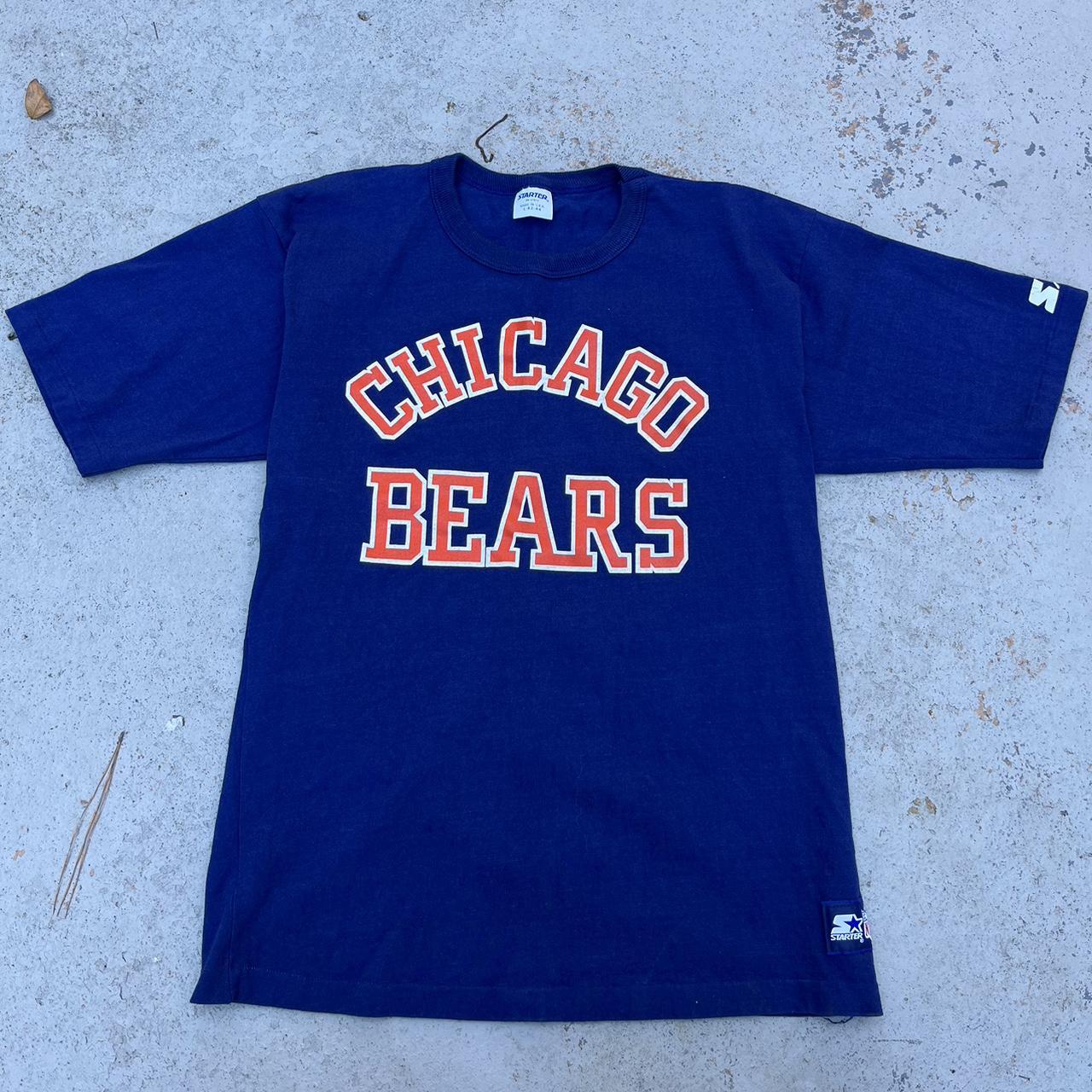 90’s Chicago Bears Spellout Measurements: 19x26.5 - Depop