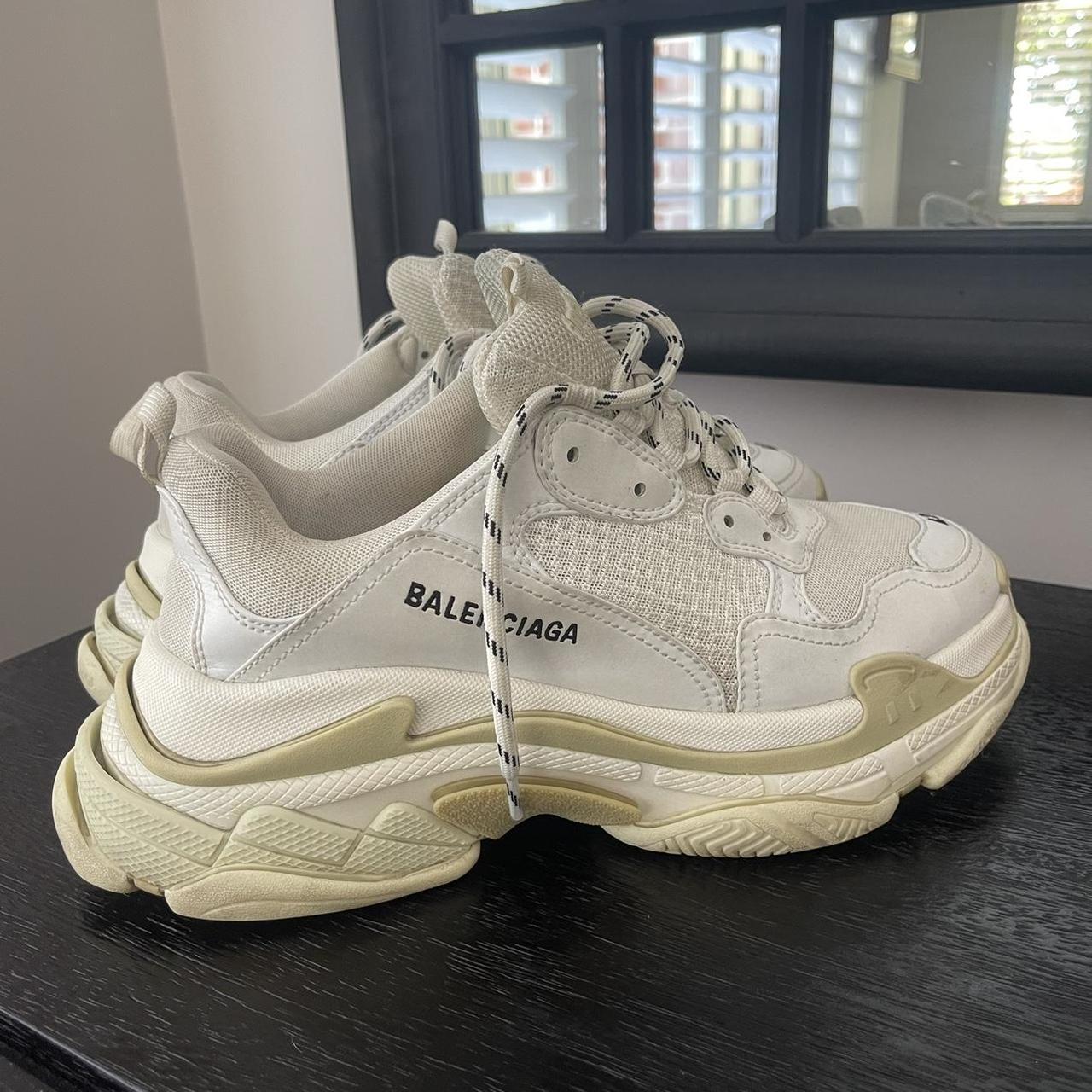 What size is discount a 42 in balenciaga