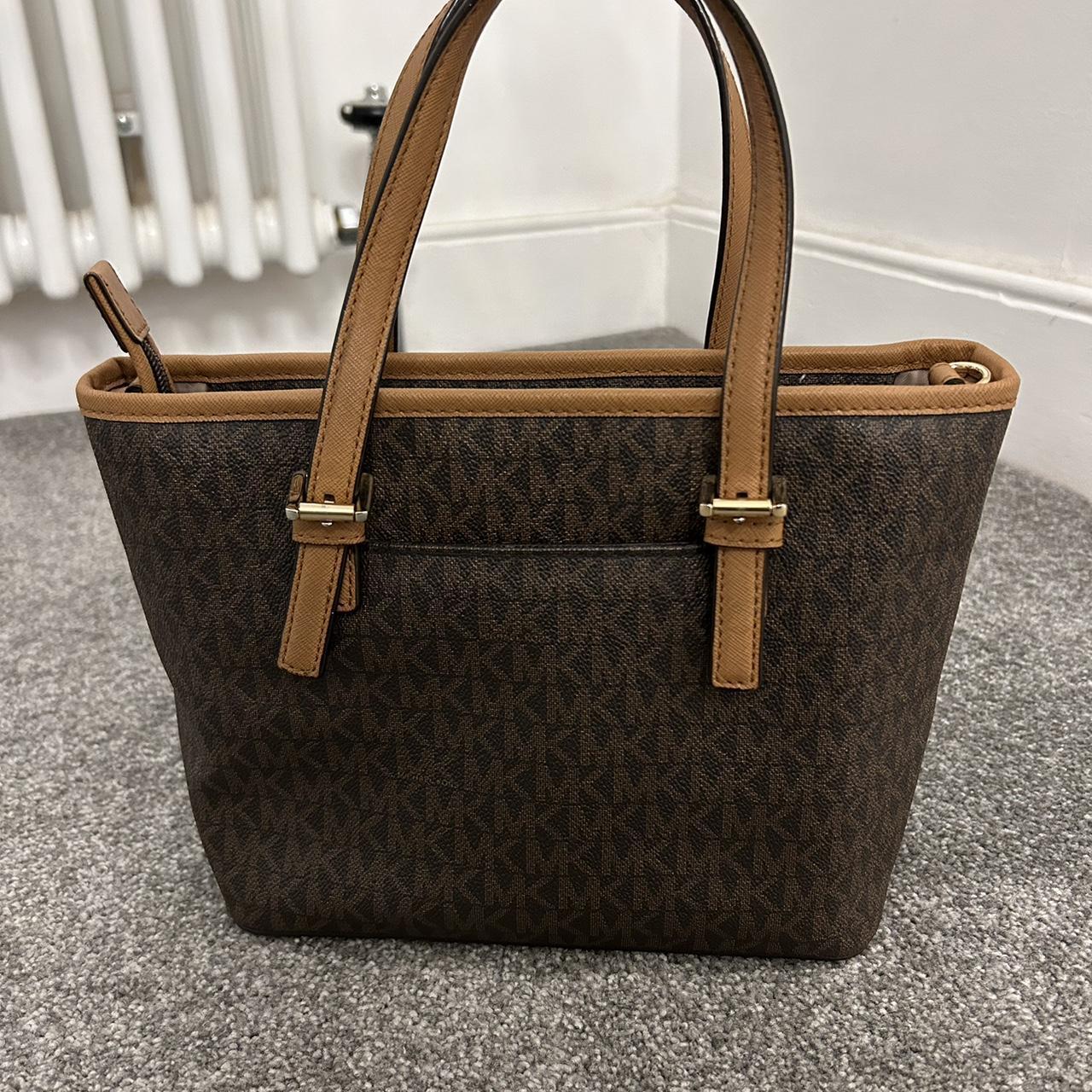 Micheal Kors handbag Such a nice bag but got too... - Depop