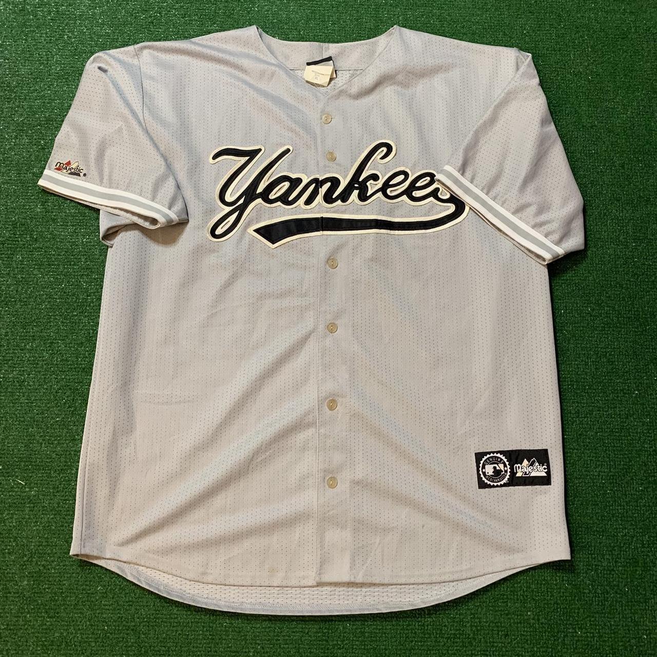 Vintage New York Yankees spring training tee in - Depop