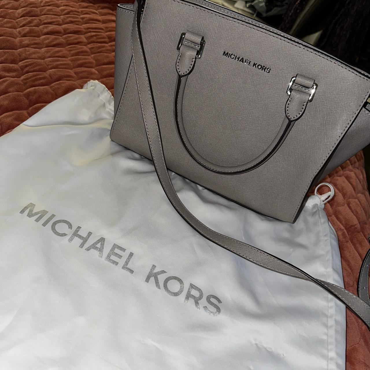 Michael Kors Jet Set Travel XS Carryall Convertible Top Zip Tote bundled  with SM TZ Coinpouch and Purse Hook, Black Calfhair: Amazon.co.uk: Fashion