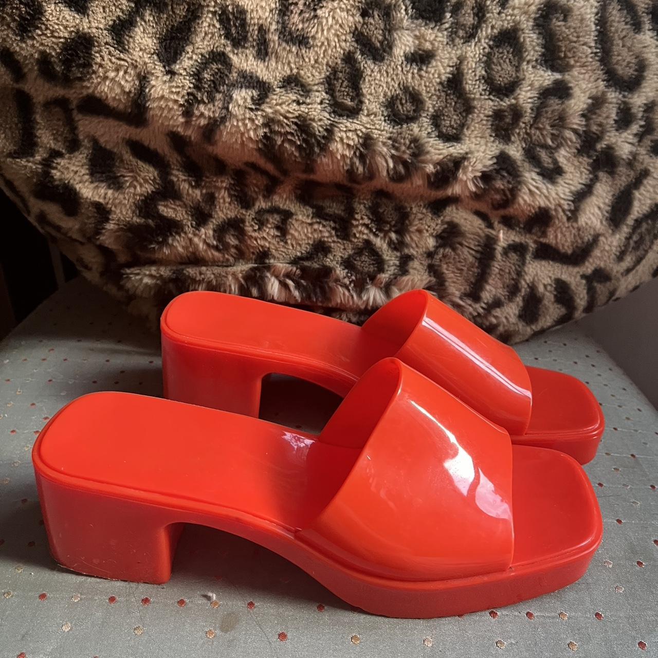 item listed by gwyn___