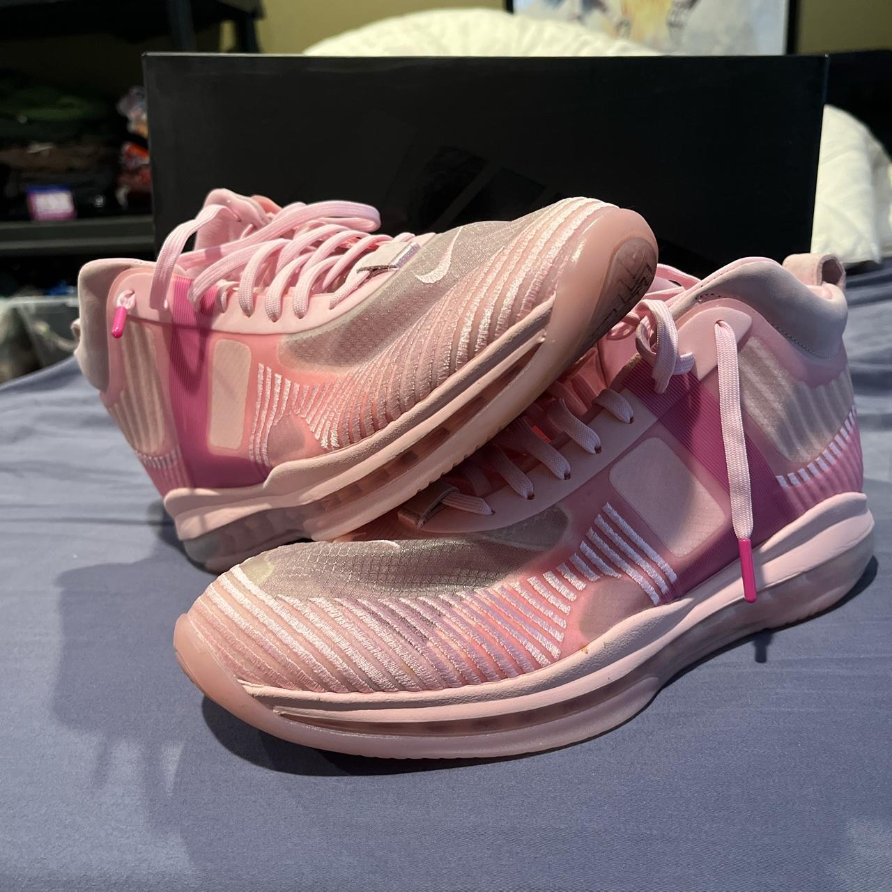 Lebron icon pink sale