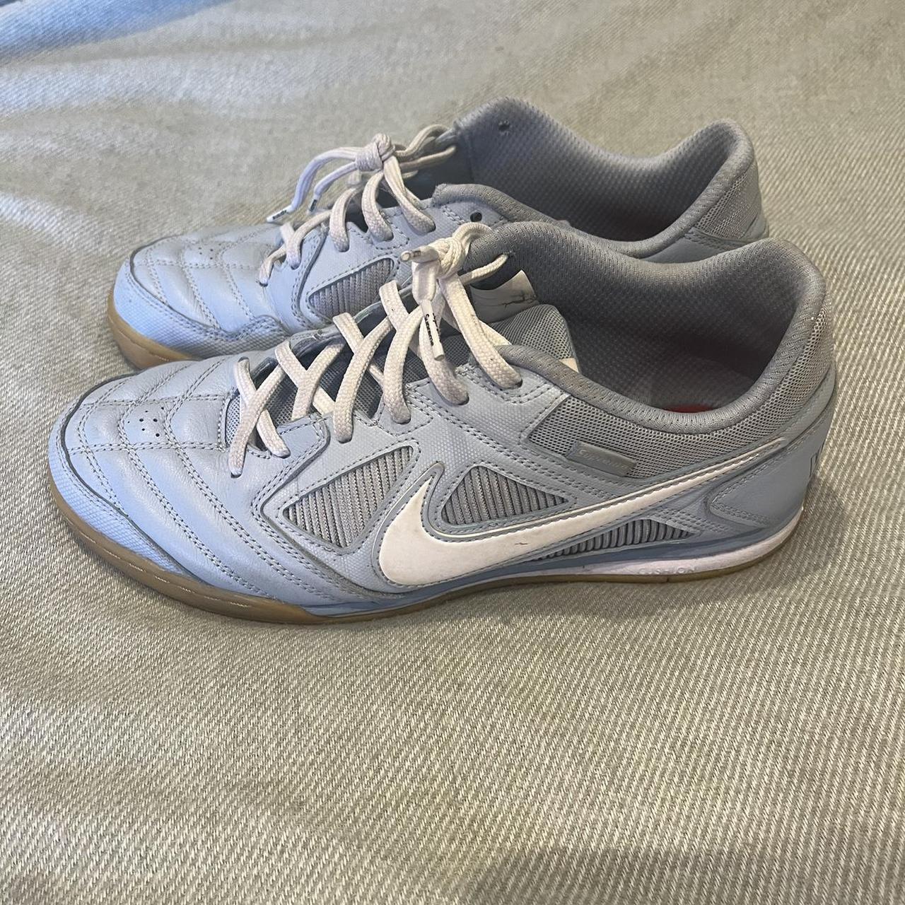 supreme x nike sb gato