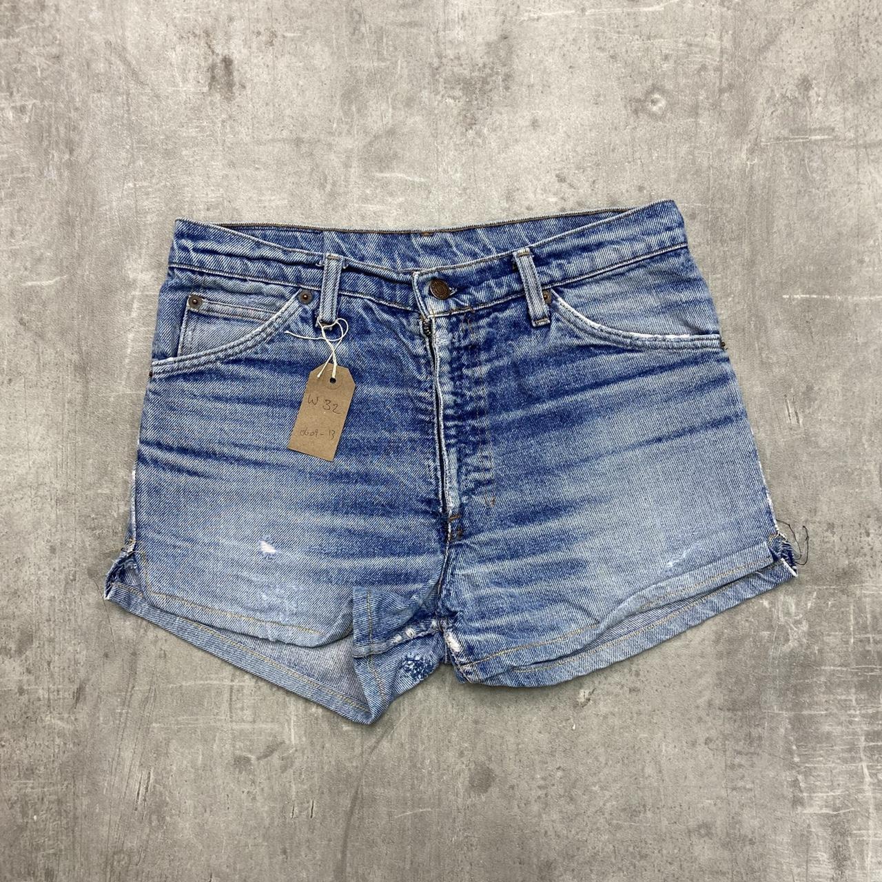 Vintage Levi’s jean shorts in a light blue wash... - Depop