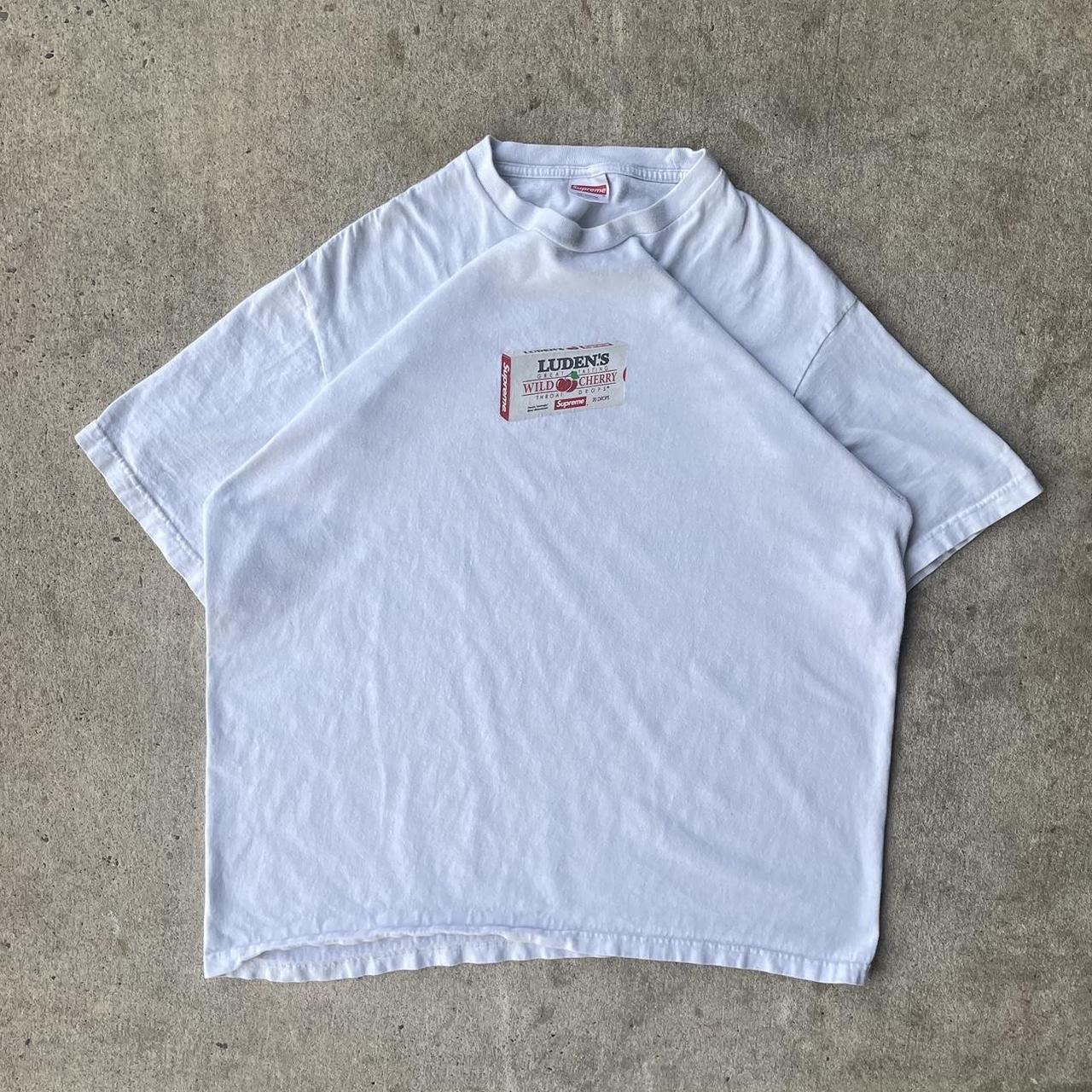 Supreme Men's White and Red T-shirt | Depop