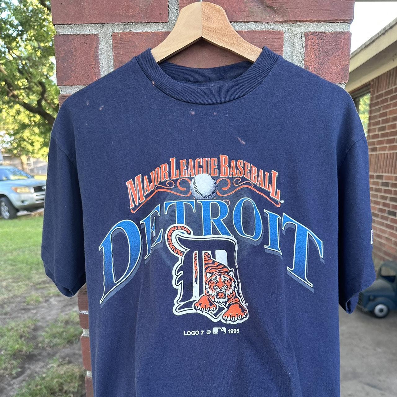 Vintage Detroit Tigers Logo 7 T-Shirt