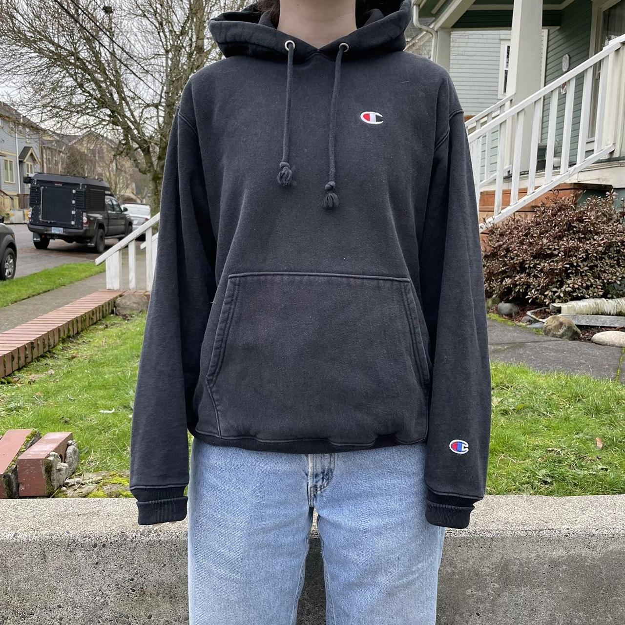 Black champion reverse weave hoodie best sale