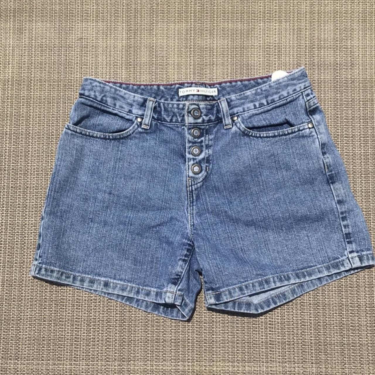 Tommy Hilfiger Women's Shorts | Depop