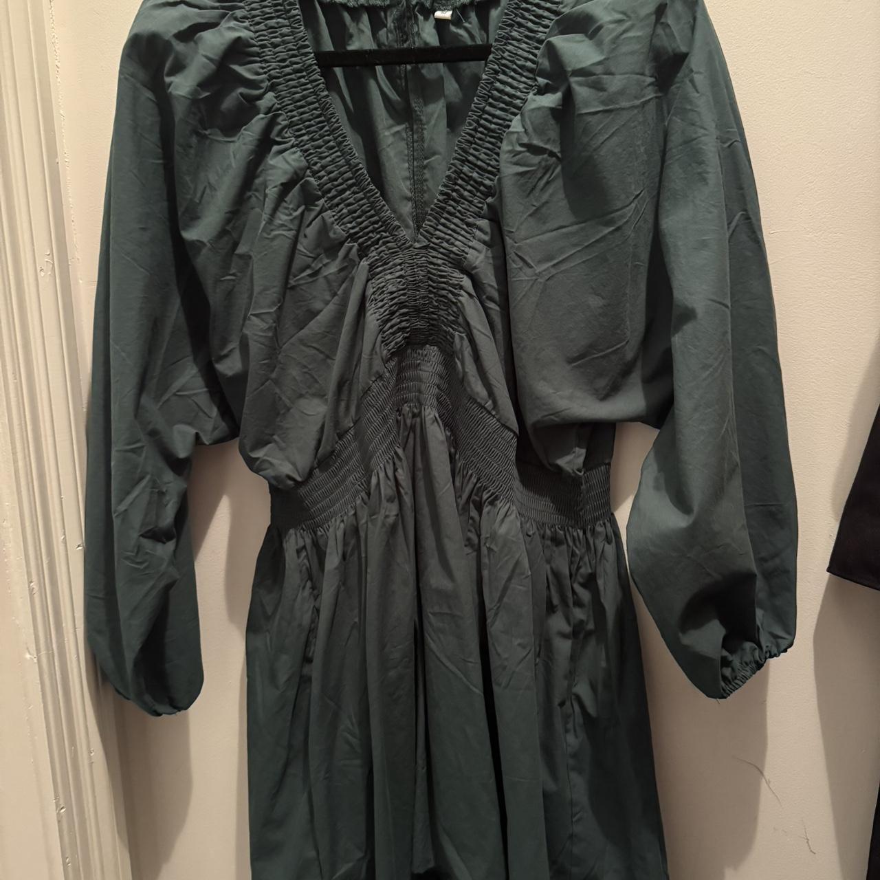 item listed by lyndseythrifts