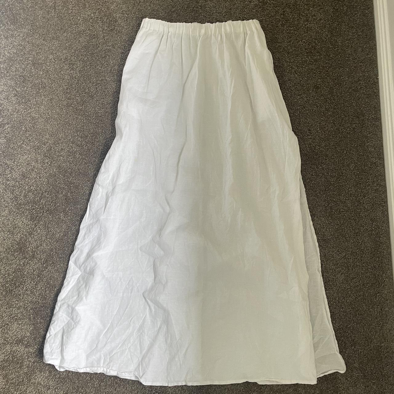 Stunning white flowy skirt from Glassons 🤍🥥 Super... - Depop