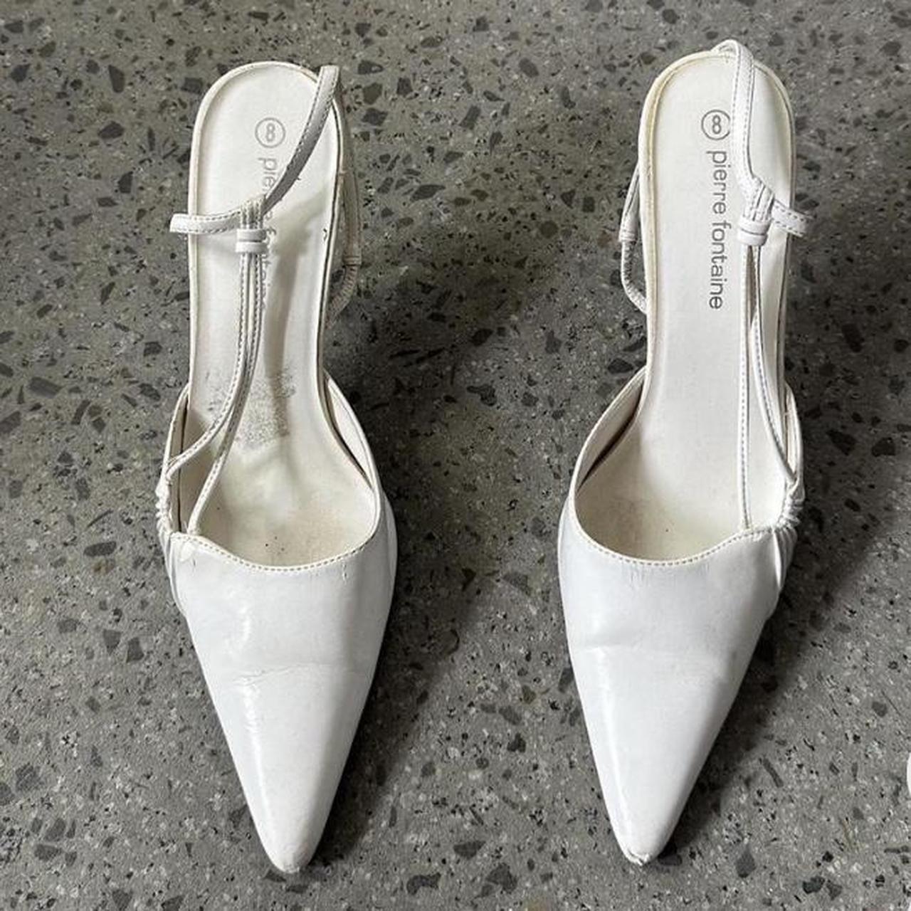 Vintage white kitten heels Only selling because... - Depop