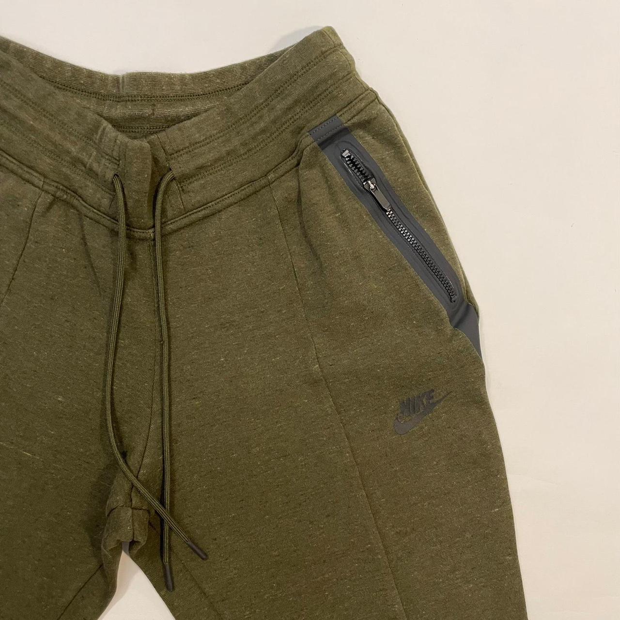 mens nike khaki joggers