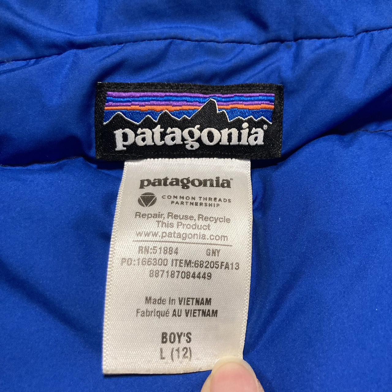 Patagonia boy’s light puffer jacket streetwear... - Depop