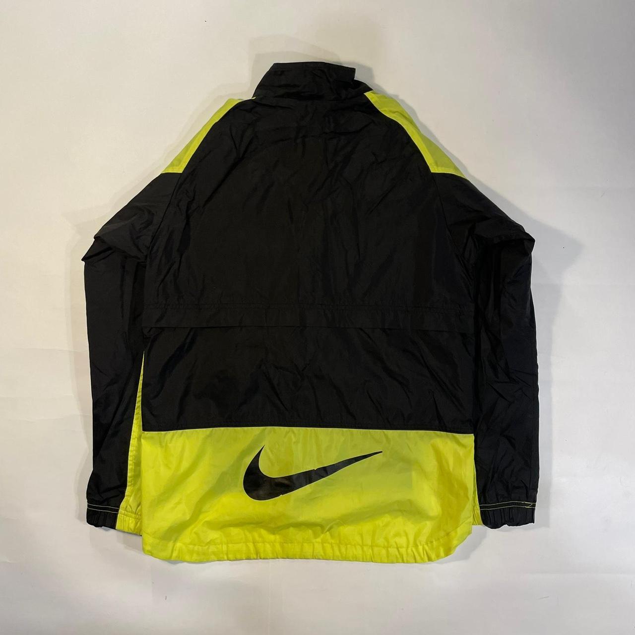 Nike ウィンドブレーカー Lサイズ 黒/蛍光イエロー - メルカリ