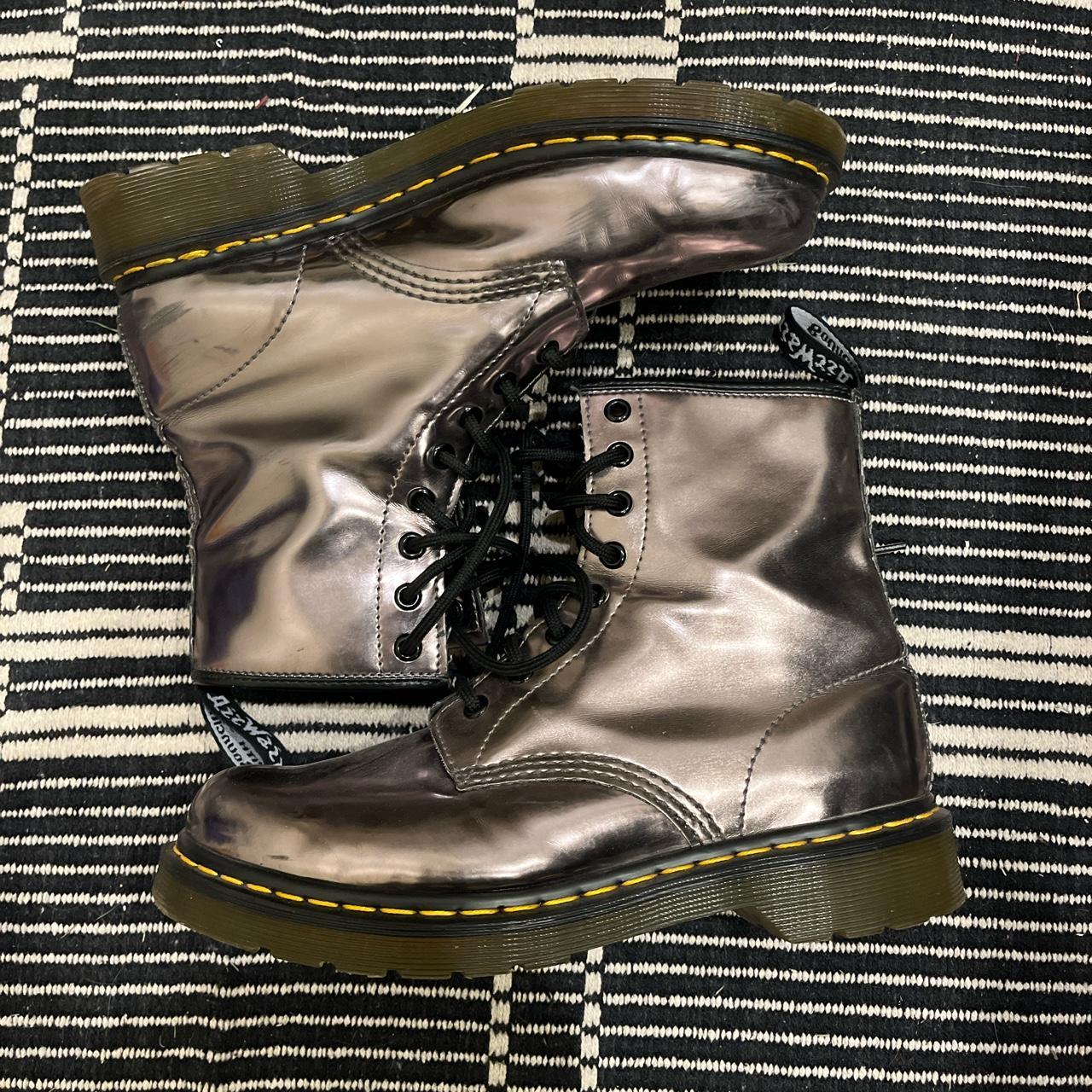 dr martens pale gold glitter